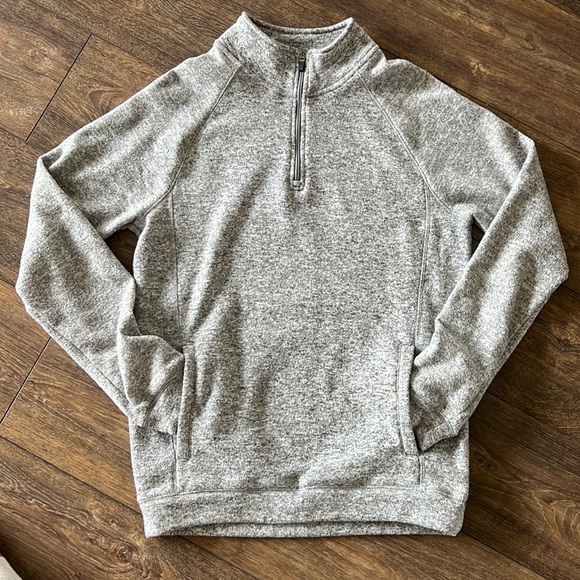 John Bartlett Consensus 1/4 Zip Sweather NWOT - Picture 1 of 3